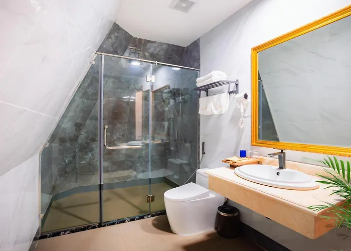 Crysstall Boutique 4* Hạ Long