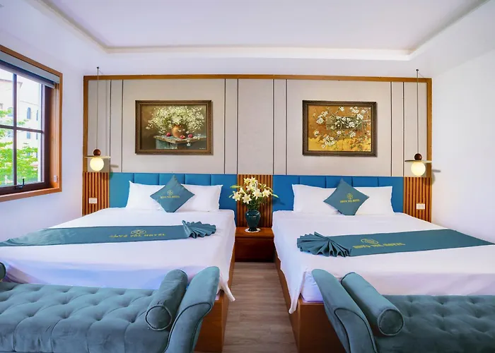 Khách sạn Crysstall Boutique Hạ Long