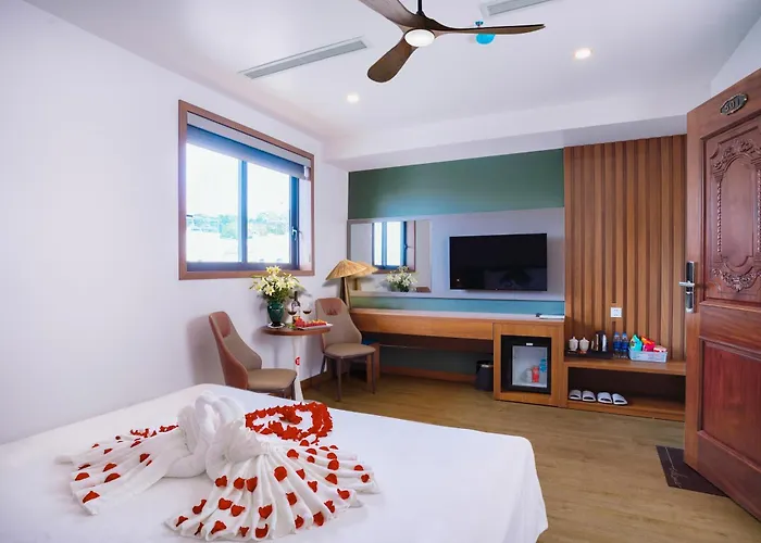 Crysstall Boutique 4* Hạ Long