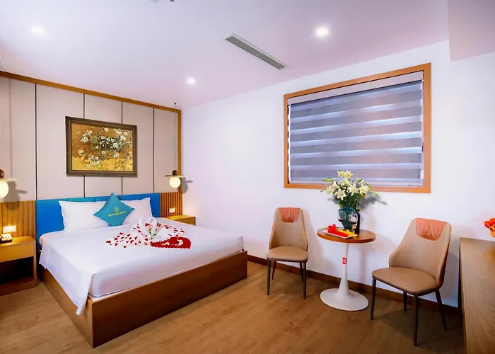 Khách sạn Crysstall Boutique Hạ Long