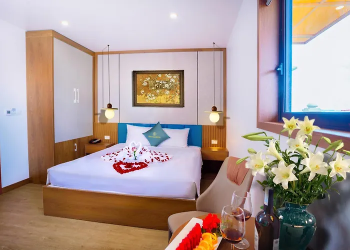 Crysstall Boutique Khách sạn 4*